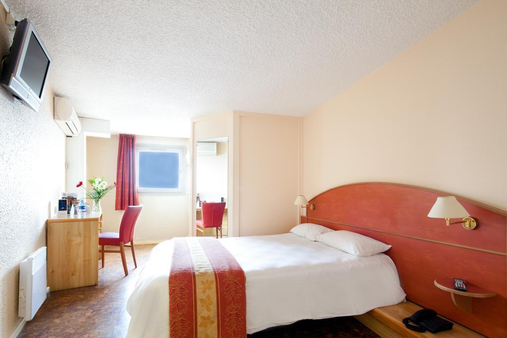Comfort Hotel Montluçon Dış mekan fotoğraf