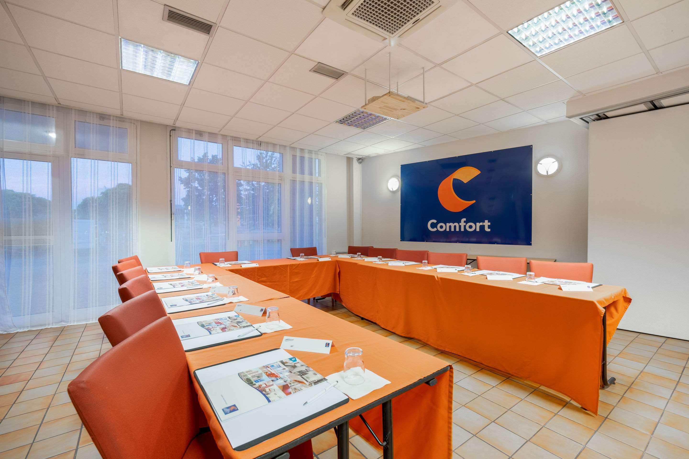 Comfort Hotel Montluçon Dış mekan fotoğraf